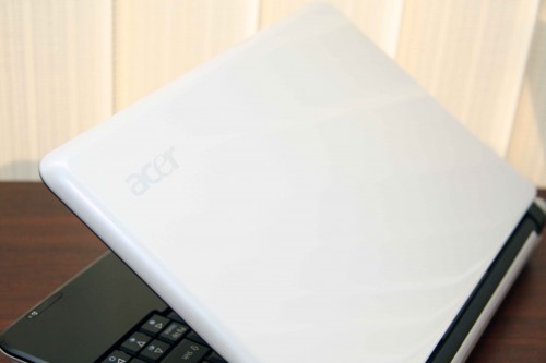 機面保留採用拋光物料，令它高貴如常。