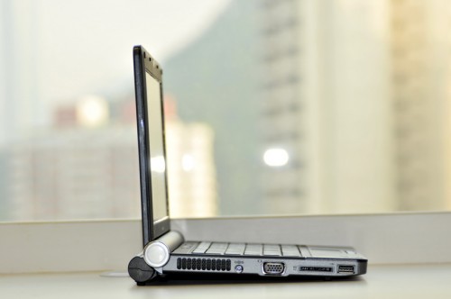 機身左側「寫真」。