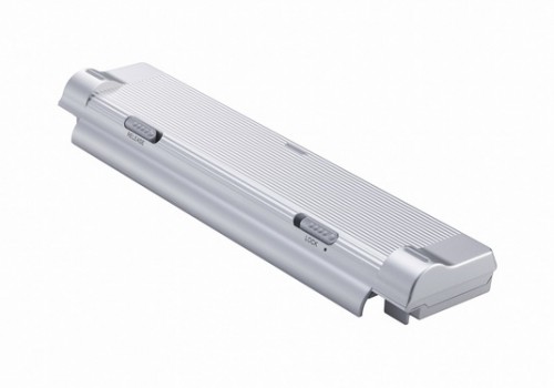 至於大電是什麼模樣?圖中這枚便是 BPL15 大電,根據官方表示使用時間約 6 小時,與跟機電池相比,電池較厚,裝在小 P 上後方應會升高約一個手指位左右,如放在桌面使用,由於機身稍向前傾,打字應會更為舒適。 至於大電是什麼模樣?圖中這枚便是 BPL15 大電,根據官方表示使用時間約 6 小時,與跟機電池相比,電池較厚,裝在小 P 上後方應會升高約一個手指位左右,如放在桌面使用,由於機身稍向前傾,打字應會更為舒適。