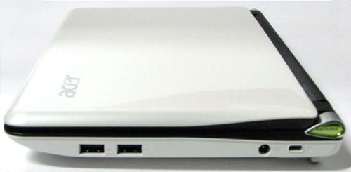 機身右側端子十分簡潔,只有 2 個 USB 2.0 插槽、火牛插槽及 Kensington Lock 端子。 機身右側端子十分簡潔,只有 2 個 USB 2.0 插槽、火牛插槽及 Kensington Lock 端子。