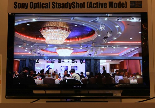 Sony XR500 啟動光學防震系統後的攝錄實際情況。 Sony XR500 啟動光學防震系統後的攝錄實際情況。