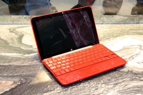 機身整體設計與 HP Mini 1000 原來版本一模一樣,只是屏幕解像度轉換為 16:9 而已。 機身整體設計與 HP Mini 1000 原來版本一模一樣,只是屏幕解像度轉換為 16:9 而已。