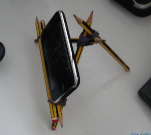 pencil-iphone-stand3 pencil-iphone-stand3
