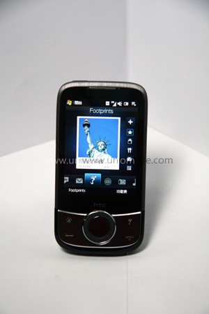 第二代 Touch Cruise 與第一代相比,以黑色取代銀色成為主調,配合銀色操控按鍵,感覺更高貴。 第二代 Touch Cruise 與第一代相比,以黑色取代銀色成為主調,配合銀色操控按鍵,感覺更高貴。