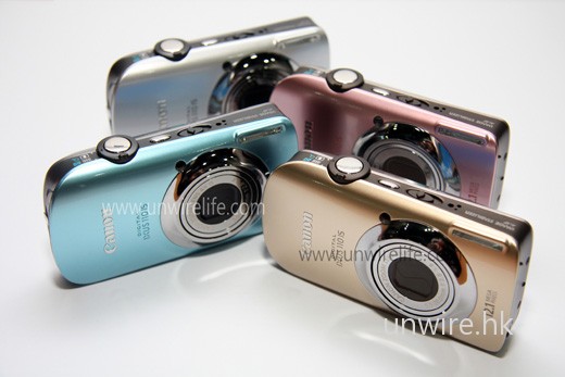 IXUS 110 IS 設有 4 色選擇。