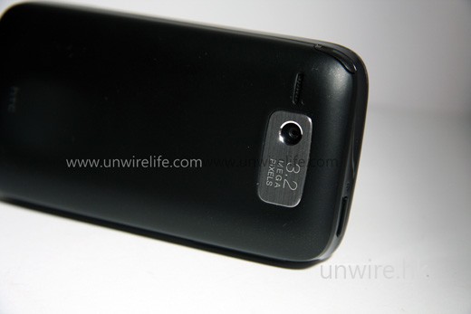 配合 320 萬像素鏡頭,與上代的 300 萬相比,幾乎沒有分別。 配合 320 萬像素鏡頭,與上代的 300 萬相比,幾乎沒有分別。