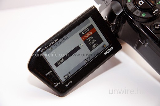 支援全高清影像輸出,無論是使用 HDMI 接駁線...... 支援全高清影像輸出,無論是使用 HDMI 接駁線......