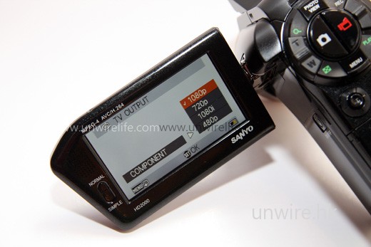 ......還是色差線,也可以 1,080p 格式「原汁原味」輸出至外置顯示器,例如:LCD TV。 ......還是色差線,也可以 1,080p 格式「原汁原味」輸出至外置顯示器,例如:LCD TV。